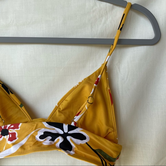 Yellow Tropical Pattern Matching Bikini Set - Picture 13 of 16